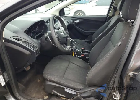 2016 Ford Focus Se z USA, uszkodzony, nr VIN 1FADP3F23GL254789